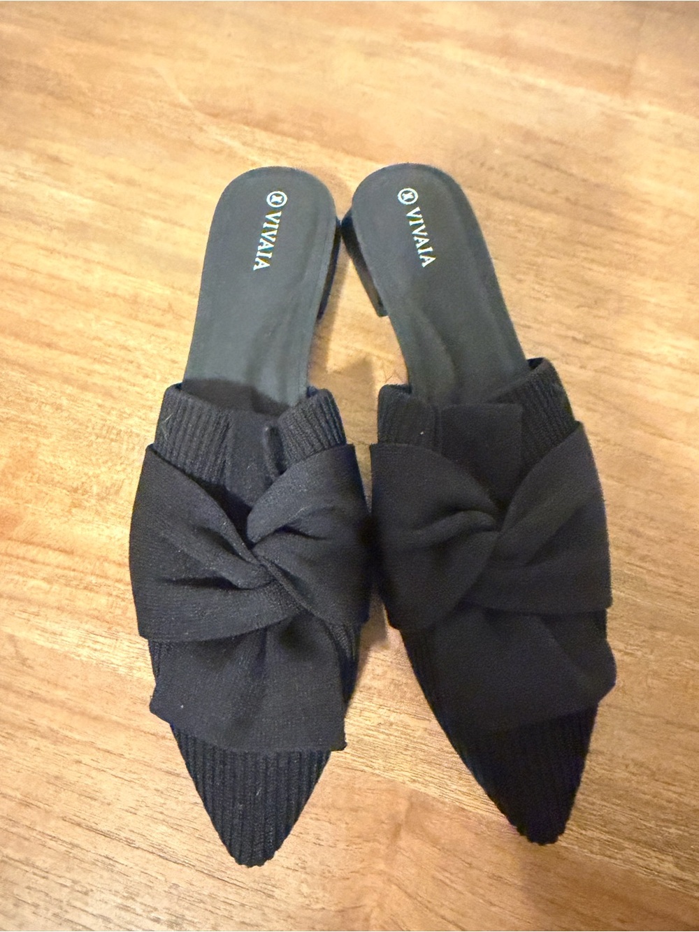 Vivaia Black Knotted Pointed-Toe Slip-On Mules